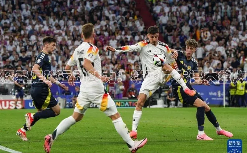 8868体育官网入口地址小米探索足球运动魅力：精彩广告语大盘点